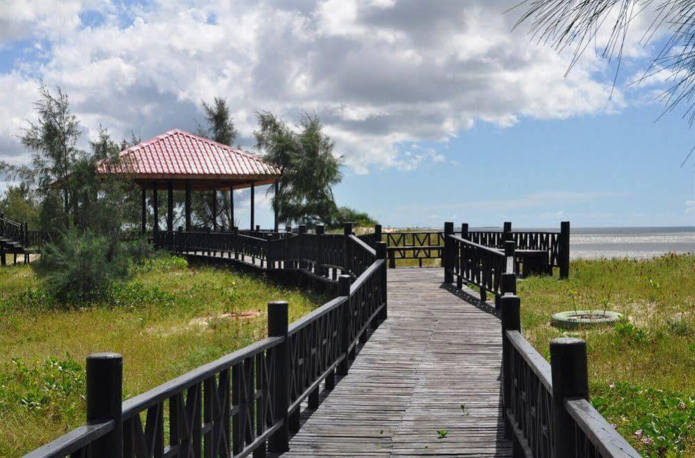 Golden Peacock Resort Hotel Beira Exterior photo