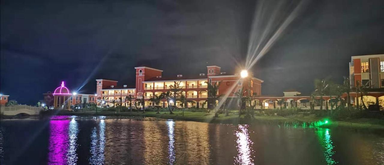 Golden Peacock Resort Hotel Beira Exterior photo
