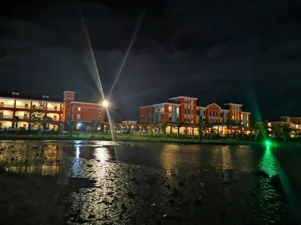 Golden Peacock Resort Hotel Beira Exterior photo
